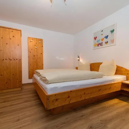 Apartment Piz Buin Partenen